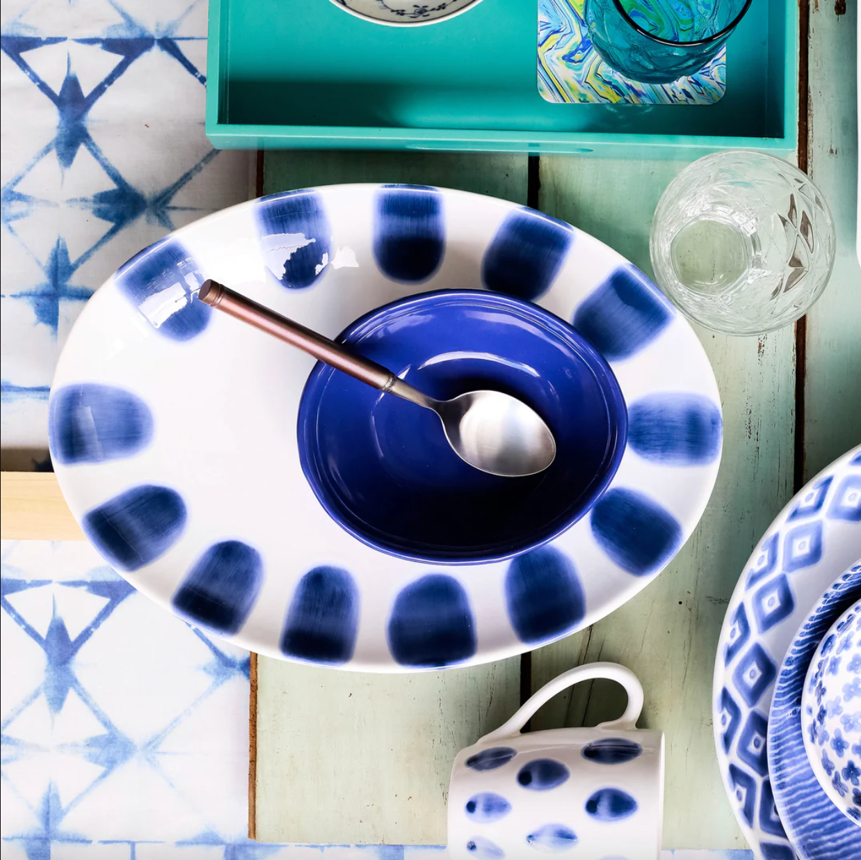 VIETRI Santorini Dot Small Oval Platter